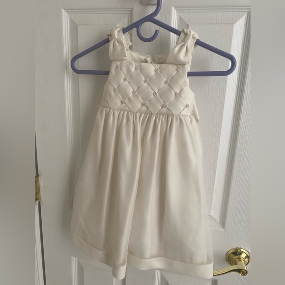 Baby girl formal dress - Picture 1 of 4
